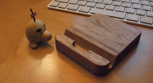 Wood stand for iPad